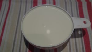 1 xícara (chá) de leite morno